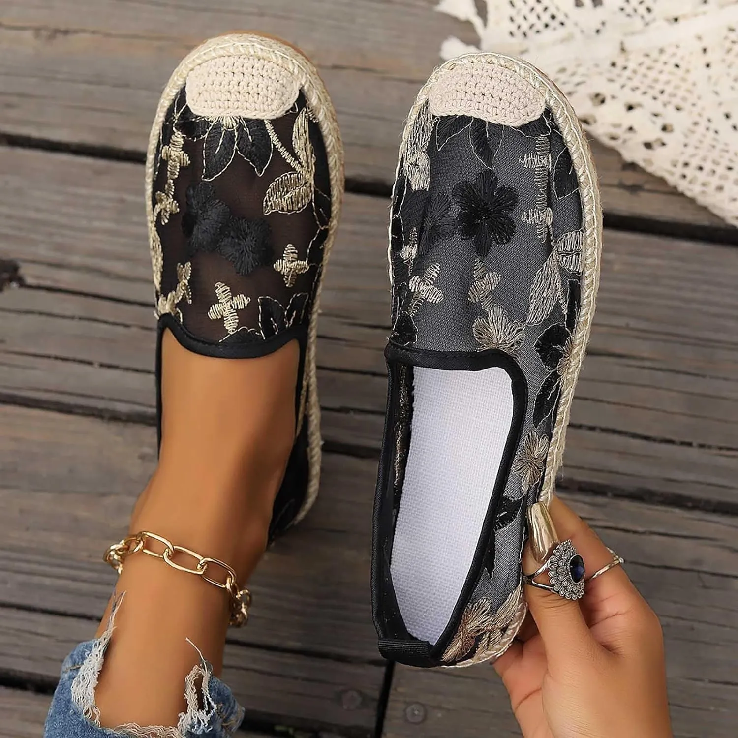 Women's Summer Fashion Solid Color Mesh Flower Casual Shoes Non Slip Breathable Slip On Casual Skate Shoes